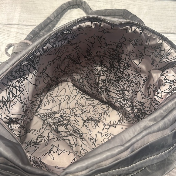 🍋Lululemon Athletica Triumph Large Gray Tote Gym Bag🍋 - Picture 10 of 16